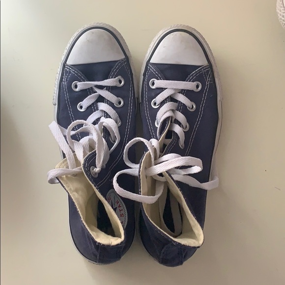 Converse - Picture 2 of 3